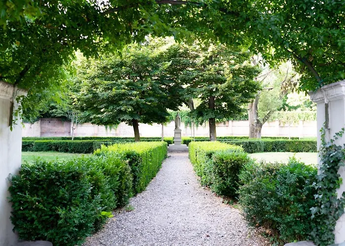 Autentico Loft Storico, Accanto A Centro Termale Spa, Centro Storico, Giardino 아파트